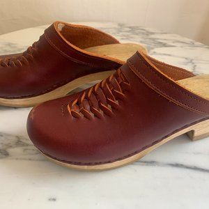 No. 6  old school clogs size 38